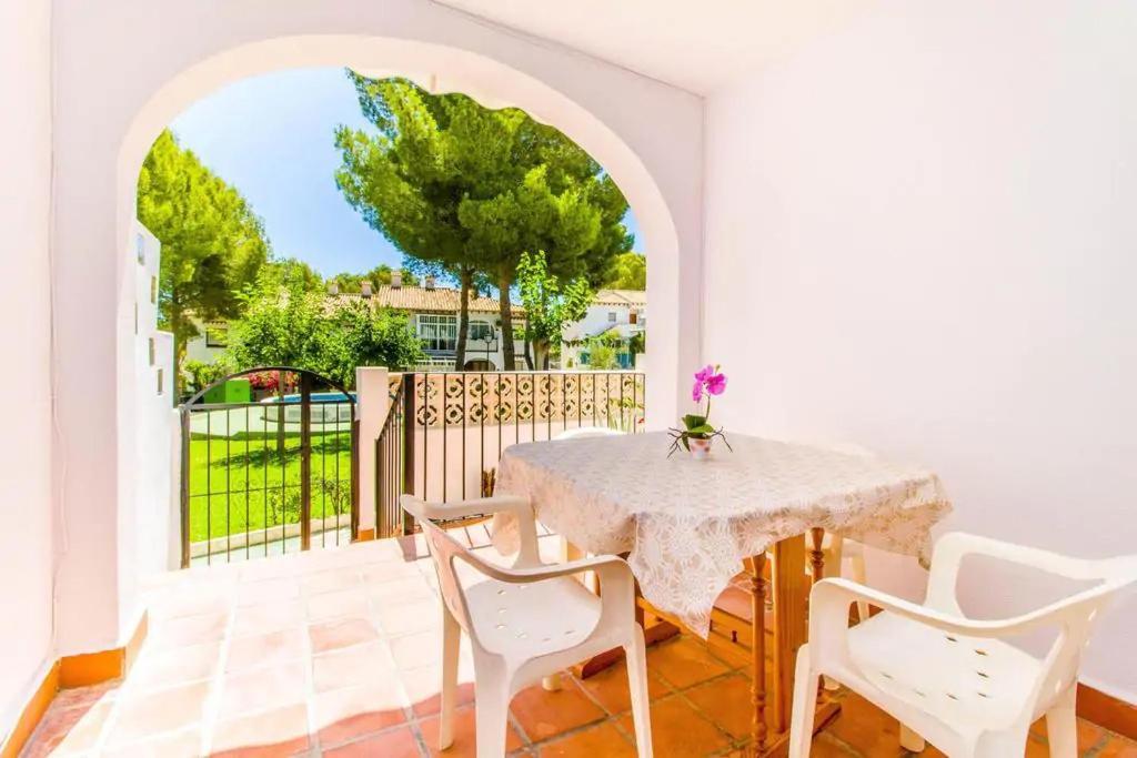 Apartament Casa Del Gato Rojo , Communal Swimming Pool , Terrace With Barbecue Torrevieja Exterior foto